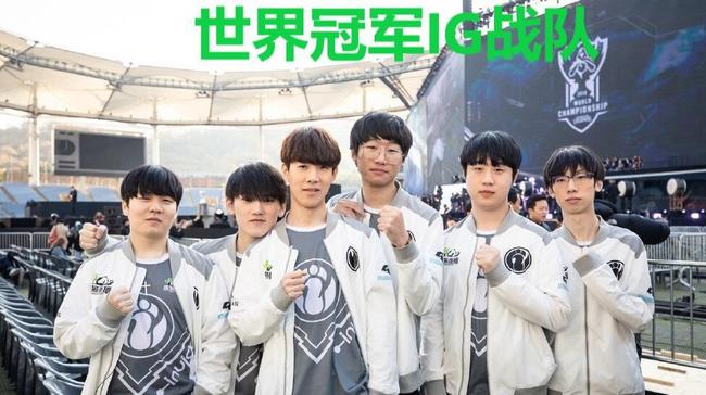 后防线的稳 后防线的稳