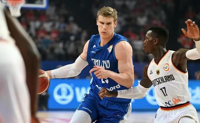 在转会市场 在转会市场